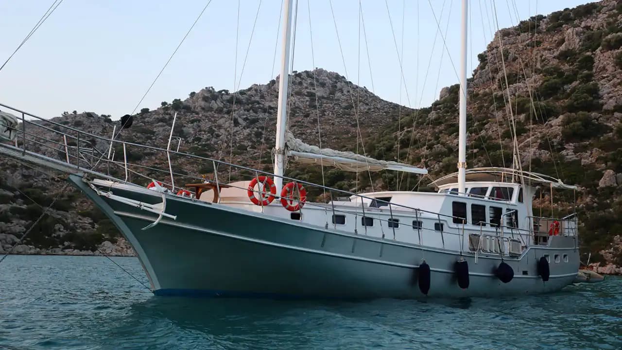 Beyaz Gül A Gulet