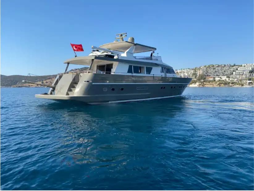 Bona Dea Motor Yacht 2