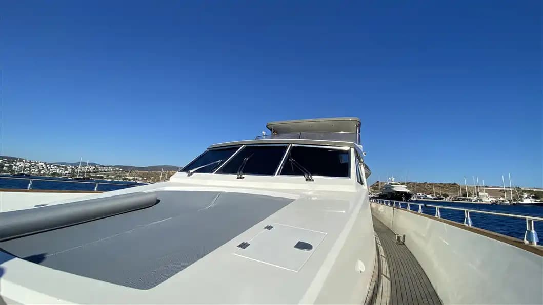 Bona Dea Motor Yacht 3