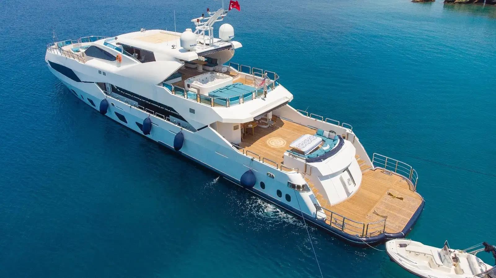 Destiny Motor Yacht 4