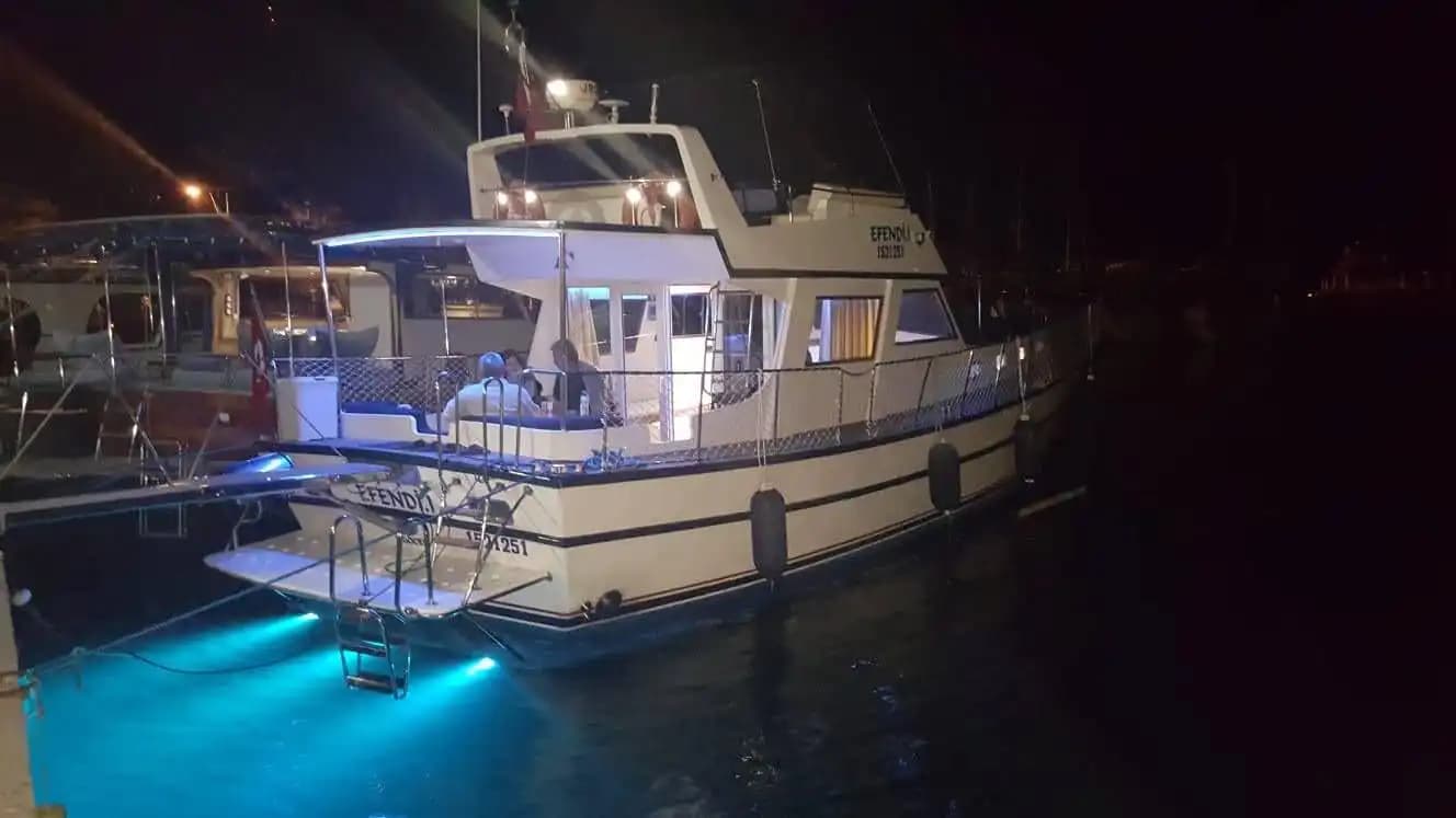 Efendi 1 Motor Yacht 4