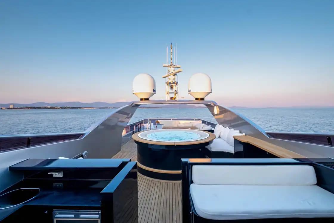 Harun Motor Yacht 4