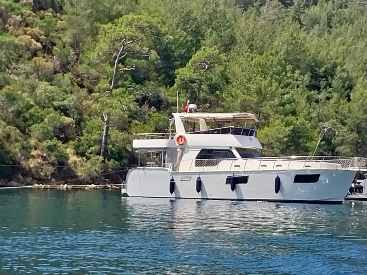 Wanderlust Motor Yacht