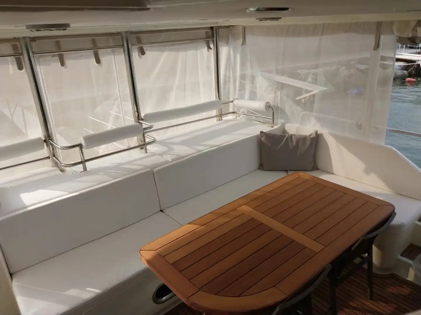 Wanderlust Motor Yacht 4