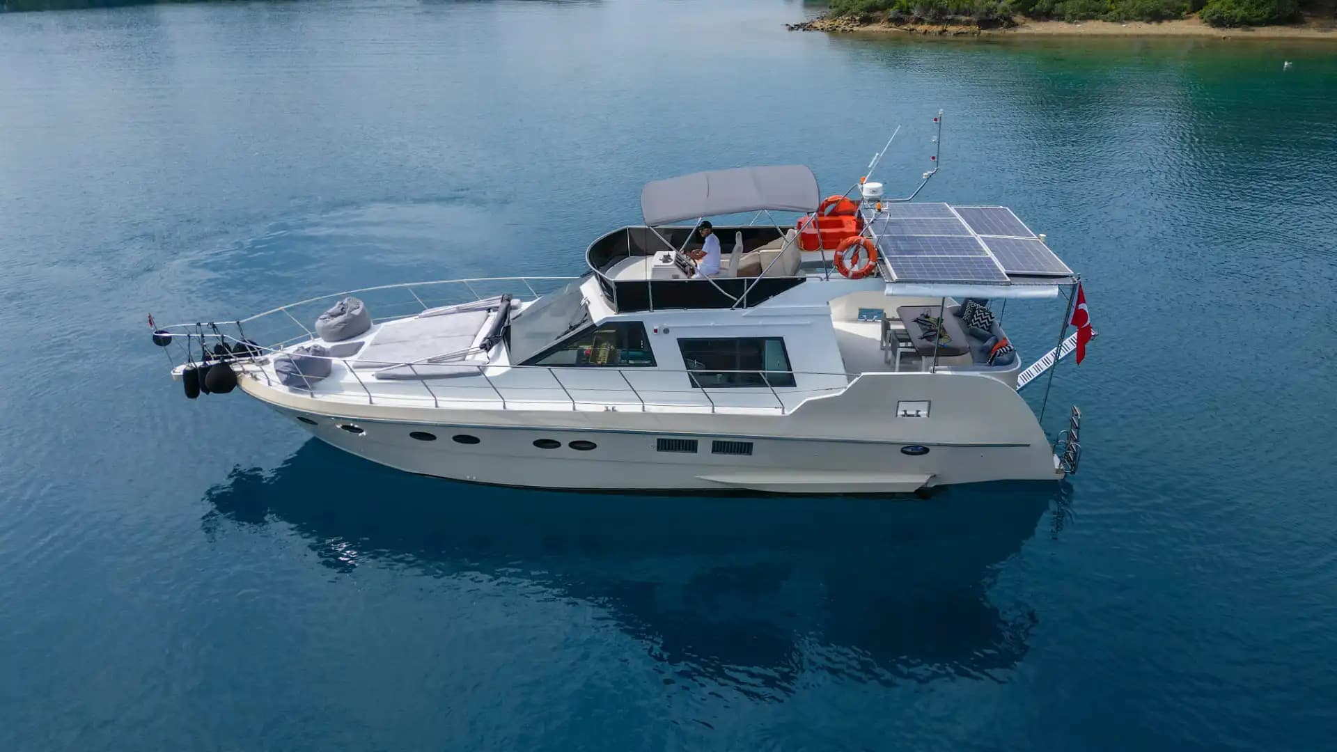 Ada North Motor Yacht