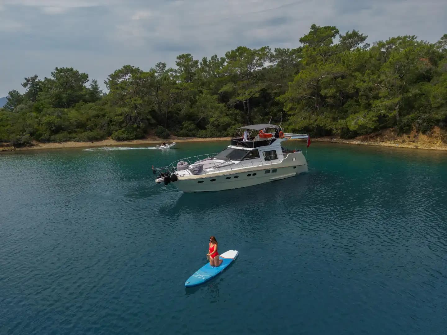 Ada North Motor Yacht 4