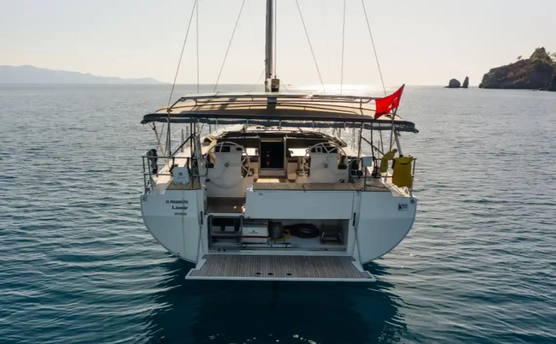 The El Prezidente Sailing Boat 2