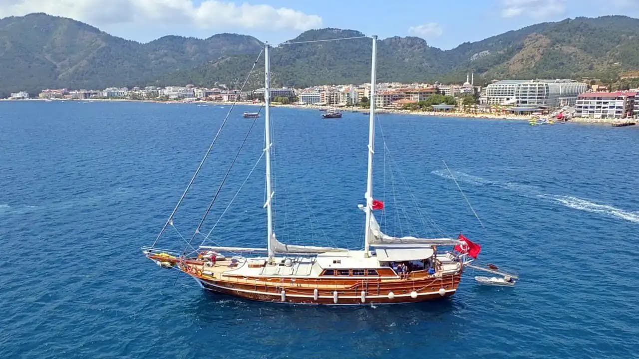 Kaptan Mehmet Buğra Gulet
