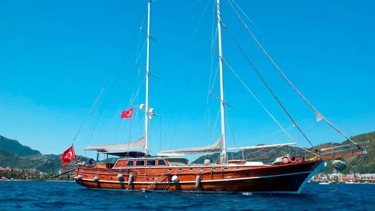 Captain Mehmet Buğra Gulet 3