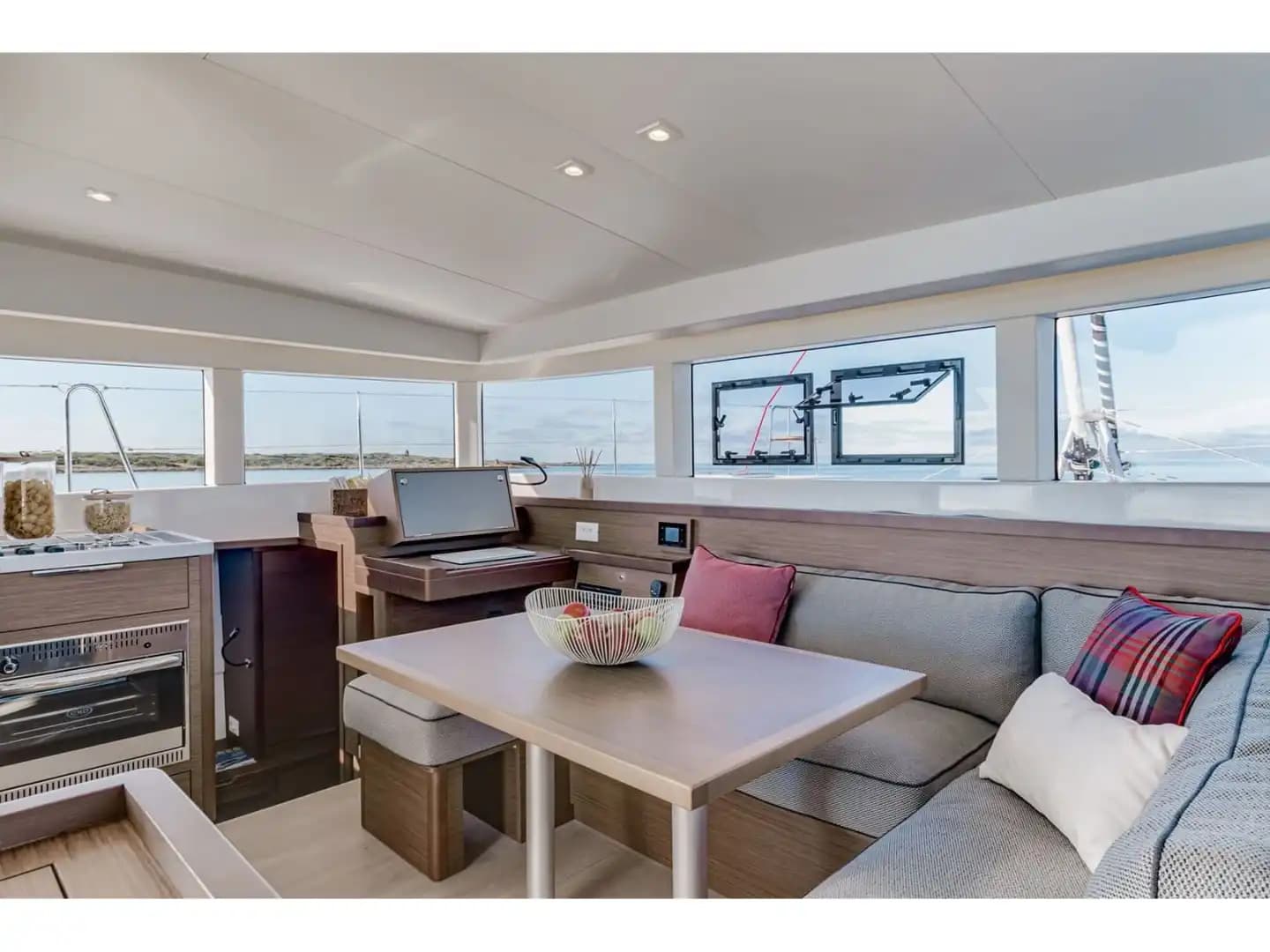 Mithra Catamaran 4