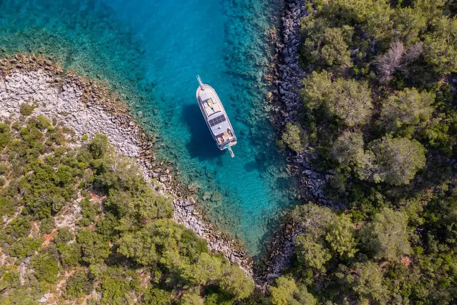 Royal RTT Motor Yacht